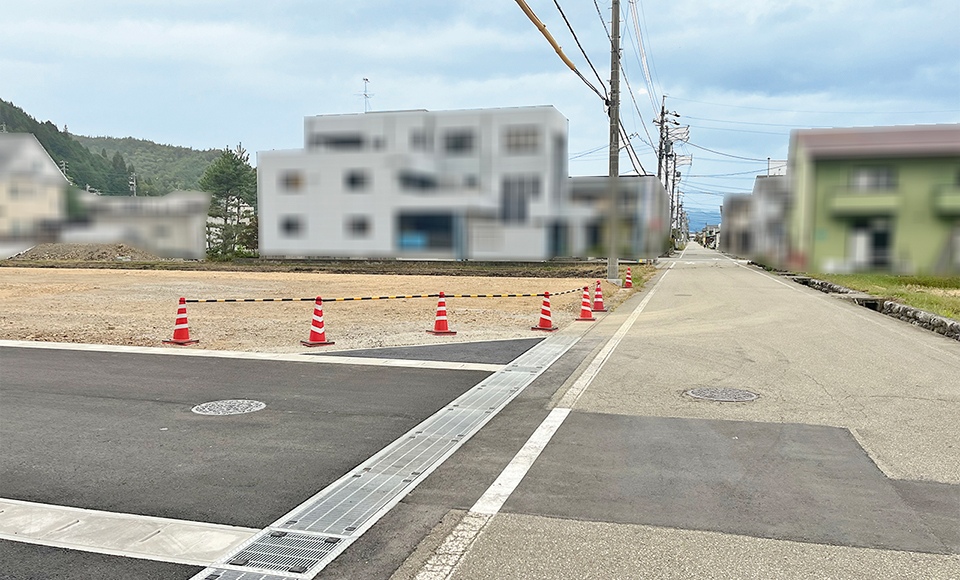 高山市石浦町分譲地/接道